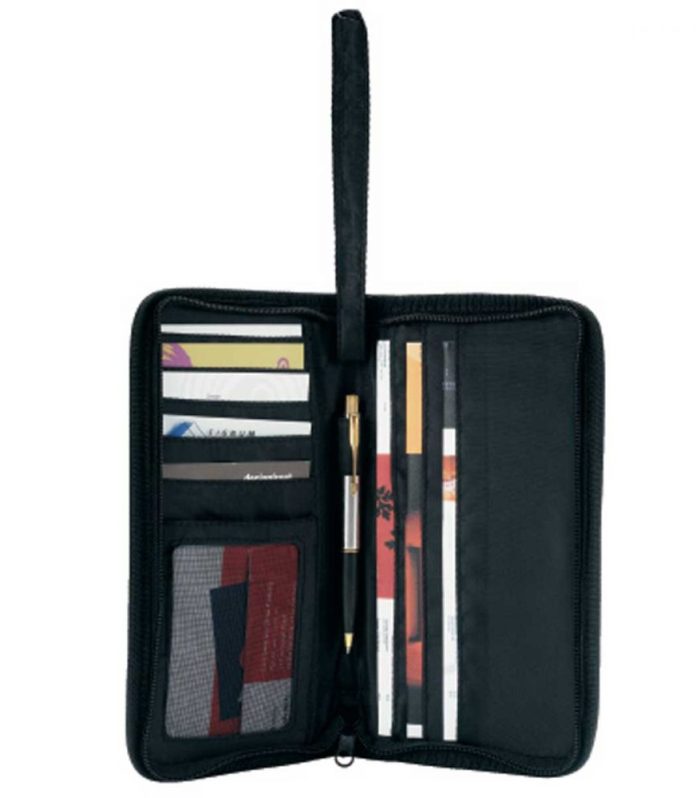 TRAVEL WALLET